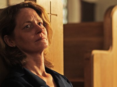 Melissa Leo, star of the spare, haunting new short “The Sea Is All I Know”