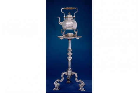 Teakettle on Tripod Table Stand
Simon Pantin I (active 1701–28)
English (London), 1724–25