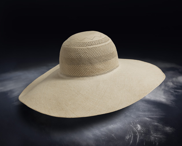 Round top crown crochet plain, $1,700. Photograph courtesy Monticristi.