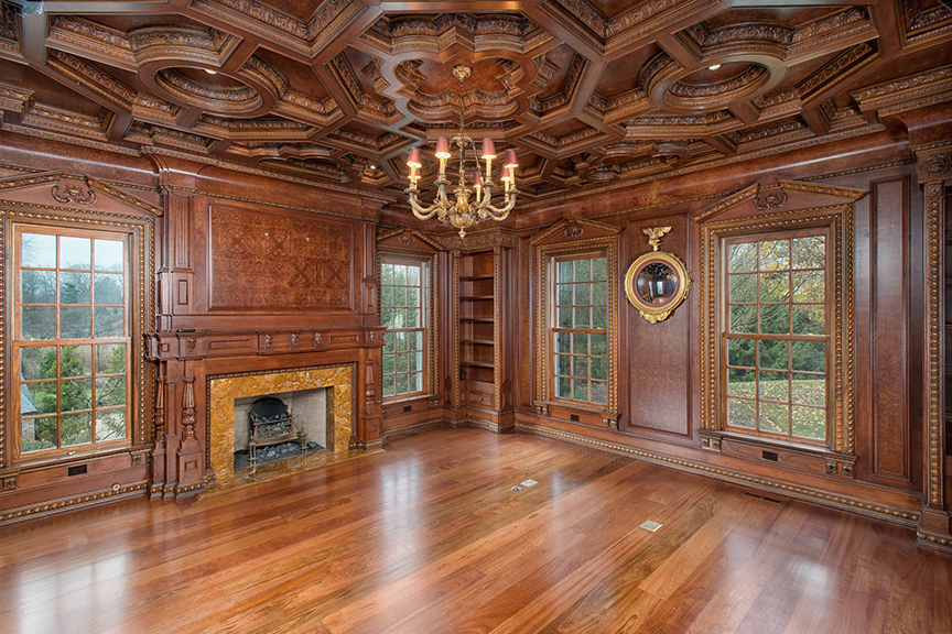 Stately beauty on the Sound in Norwalk