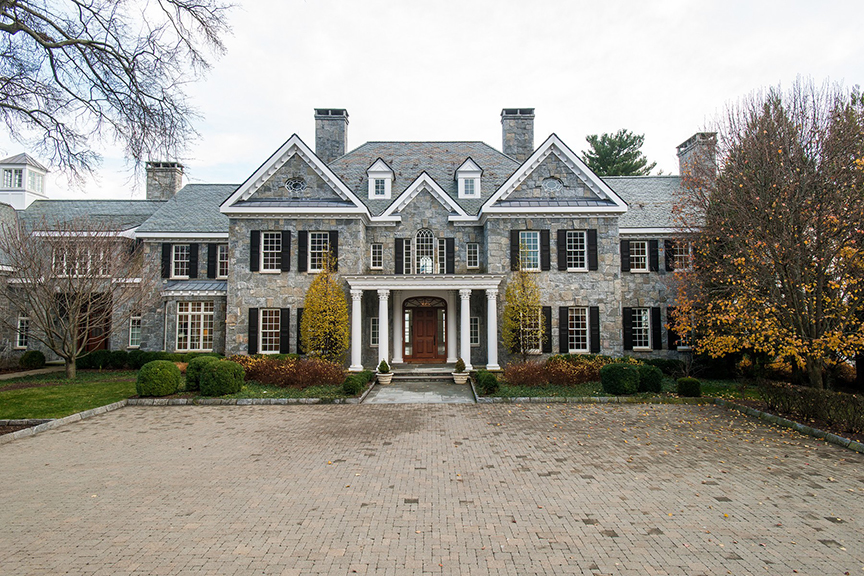 Stately beauty on the Sound in Norwalk