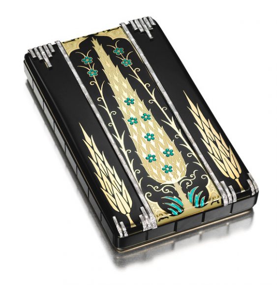 Cypress Tree Vanity Case, 1928; Produced by Van Cleef & Arpels (Paris, France); Manufactured by Alfred Langlois (France); Gold, enamel, diamonds, onyx, platinum, mirrored plate glass; 8.7 × 5 × 1.1 cm (3 7/16 × 1 15/16 × 7/16 in.). Photograph by Doug Rosa. Photograph courtesy Cooper Hewitt, Smithsonian Design Museum.