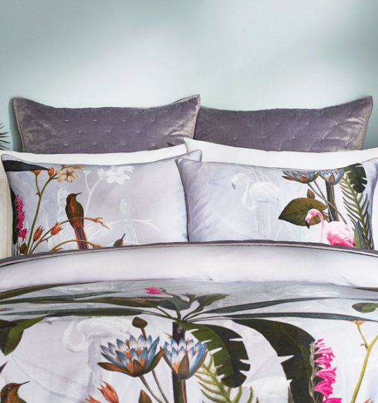 PistachioBorder_HO_CLOSEUP_01_forweb