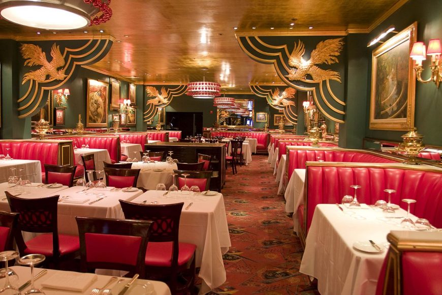 Interior of The Russian Tea Room in Manhattan. © Rubenstein. Photograph by Martyna Borkowski.