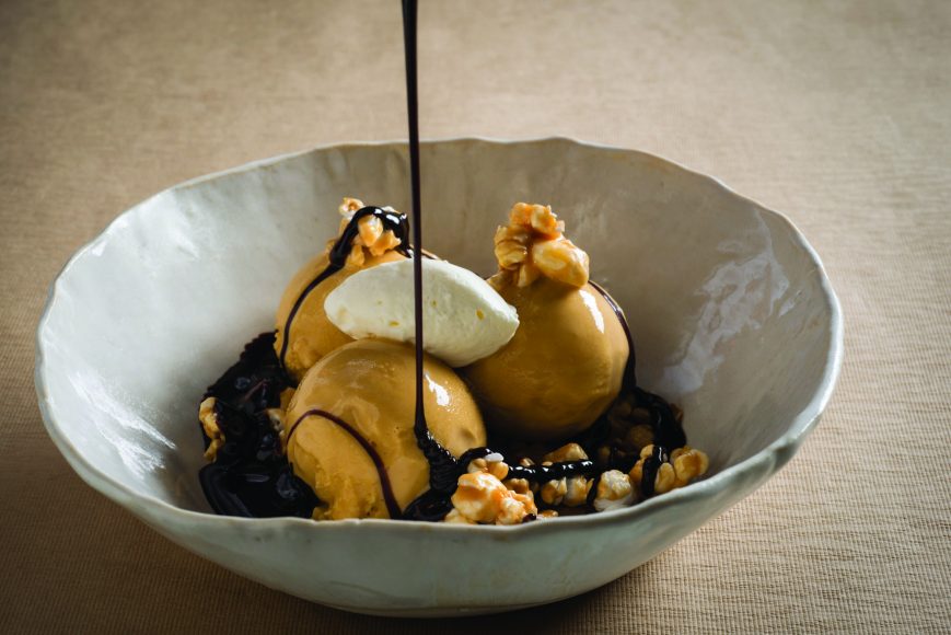 A salted caramel sundae. Photograph by Francesco Tonelli.