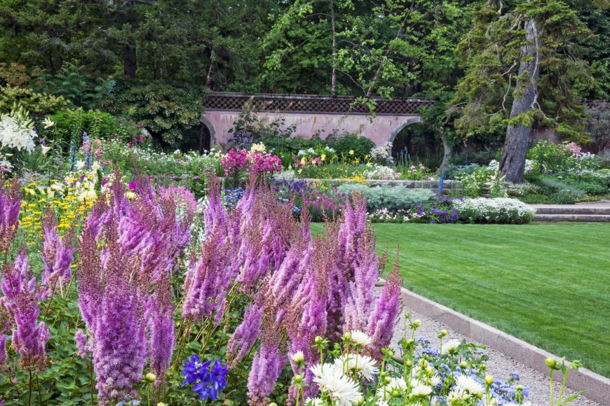 The Abby Aldrich Rockefeller Garden. Photograph by Larry Lederman. Courtesy The New York Botanical Garden.