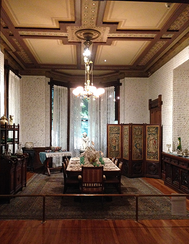 In “Temps Perdu,” artist Alison Collins covers the walls of Glenview’s Dining Room with muslin painted with the words of Marcel Proust. Photograph by Catherine Latson.
