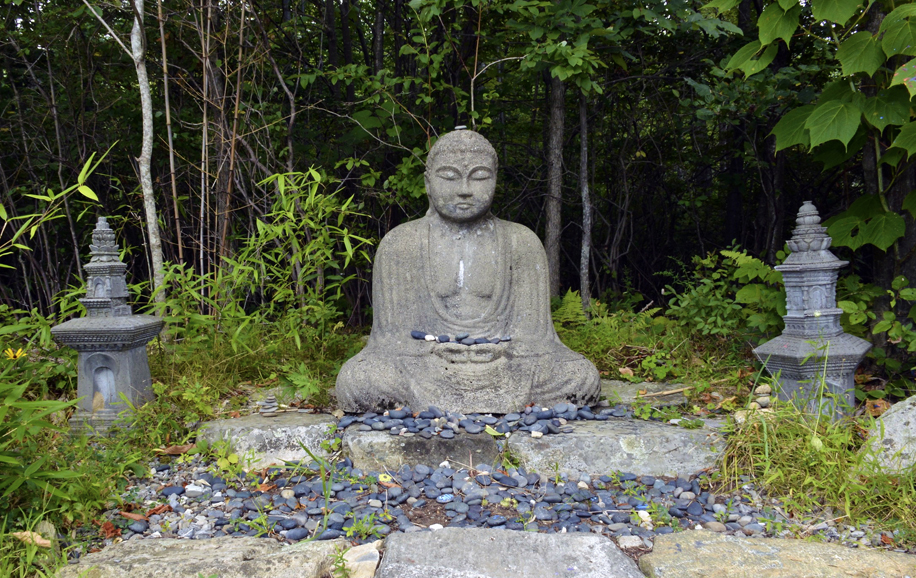 An outdoor Buddha statue at the Chuang
Yen Monastery in Kent. Photo from October 2015. Photograph by Bob Rozycki.