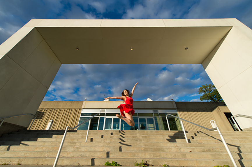 “Dancers Among Us” leaps at the Hudson River Museum.