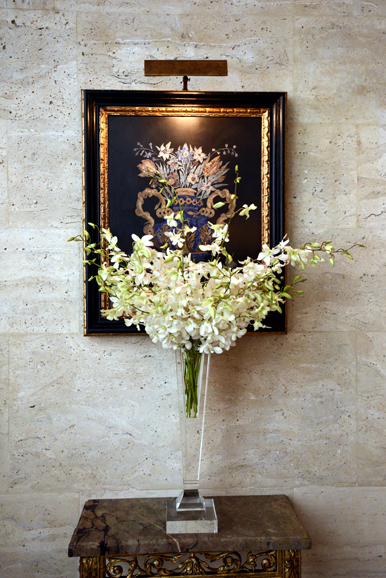 [3] The Firenze vase, part of the Lionel Richie Home Collection. Photograph courtesy Lionel Richie Home Collection.