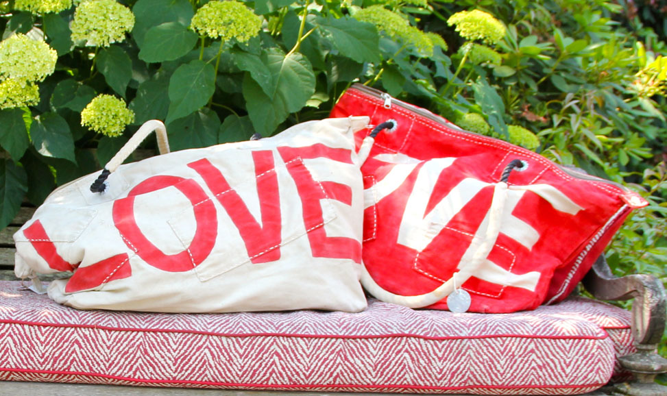 Ali Lamu canvas love bags. Photograph by Elizabeth Kirkpatrick for Mama Jane’s Global Boutique.