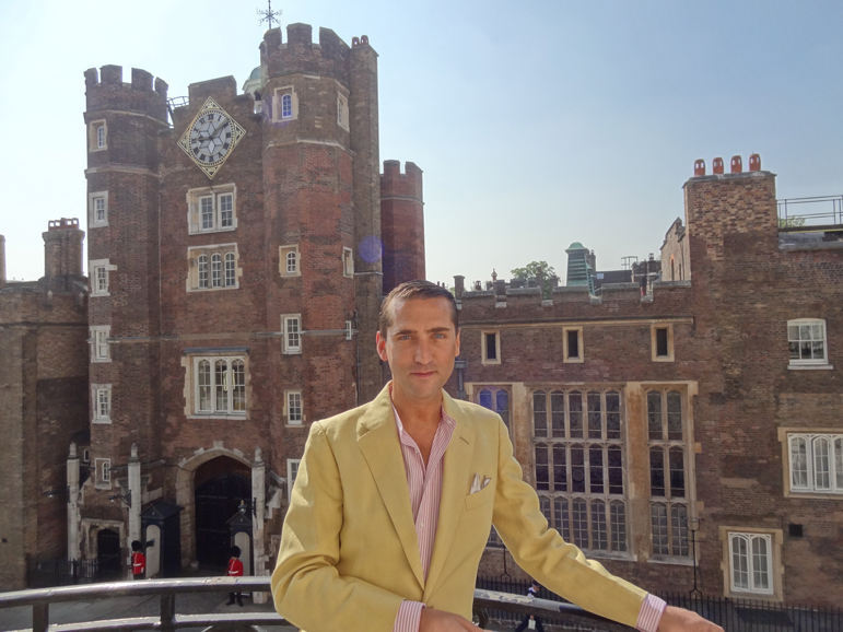 James Sherwood at St. James’ Palace in the city that he loves. Courtesy Thames & Hudson.