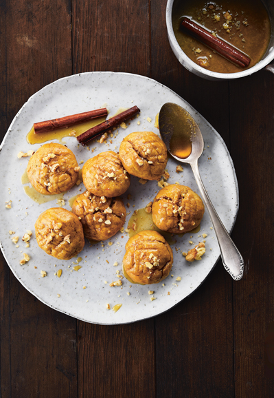 © A Taste of Greece - Recipes, Cuisine & Culture by HRH Princess Tatiana & Diana Farr Louis, published by teNeues. Melomakárona (Christmas Cookies), Recipe Arianna Huffington, Photo © Antonios Mitsopoulos. All rights reserved.