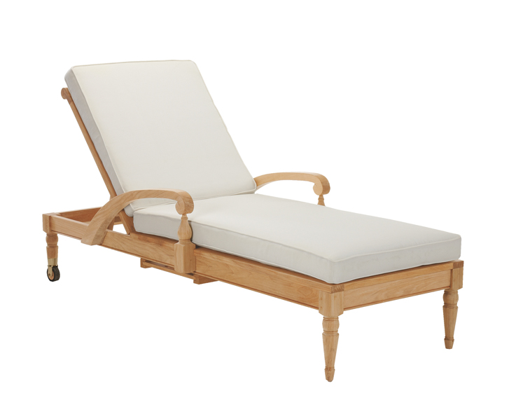 [2] The Millbrook Chaise  (here, in Boone Ivory fabric, $2,069). Photograph courtesy Ledge Lounger.