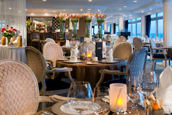 Aquafina Restaurant. Photograph courtesy Azamara Club Cruises.