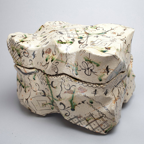 Fairfield University Art Museum opens an exhibition dedicated to Japanese ceramics this month. Here, Suzuki Goro, Box #3, Yachishida, 2009, Oribe ware. Photograph by Ben Bocko.