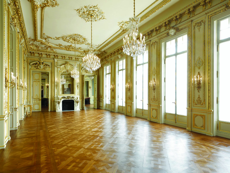 The Grand Salon at The Shangri-La Hotel Paris. Photograph courtesy The Shangri-La Hotel Paris.