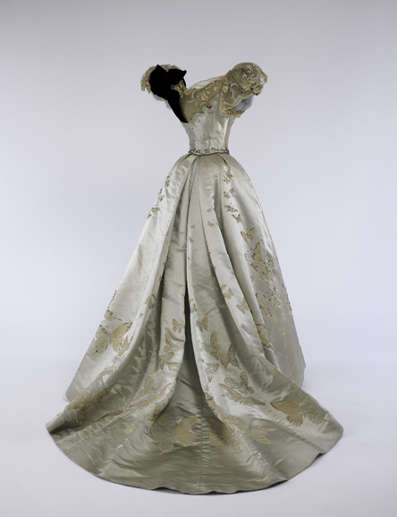 Ball Gown, Jean-Philippe Worth (French, 1856-1926) for House of Worth (French, 1858-1956), 1898; Brooklyn Museum Costume Collection at The Metropolitan Museum of Art, Gift of the Brooklyn Museum, 2009; Gift of Mrs. Paul Pennoyer, 1965 (2009.300.1324). © The Metropolitan Museum of Art, Photo by Anna-Marie Kellen.