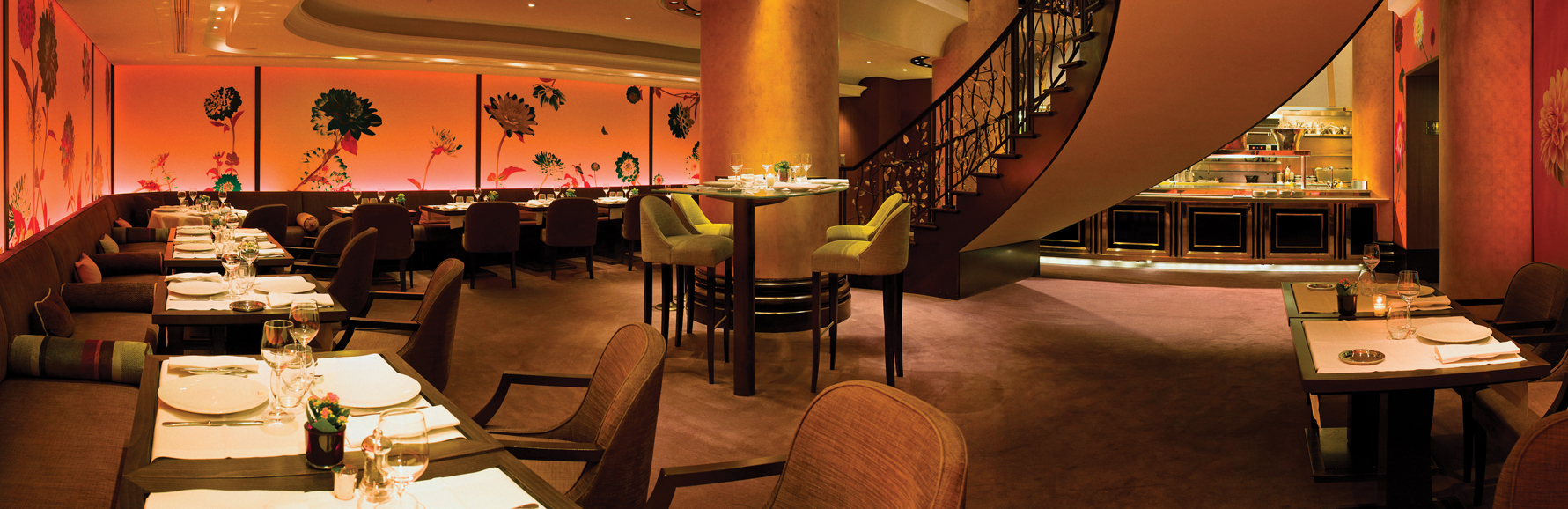 A panorama of 114 Faubourg restaurant at Le Bristol Paris. Photograph courtesy Le Bristol Paris.