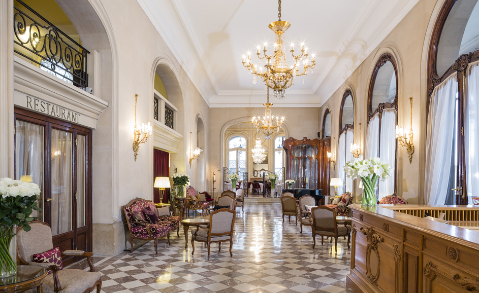 The five-star Hotel Regina Paris is an oasis of refinement. Photograph courtesy the Regina.