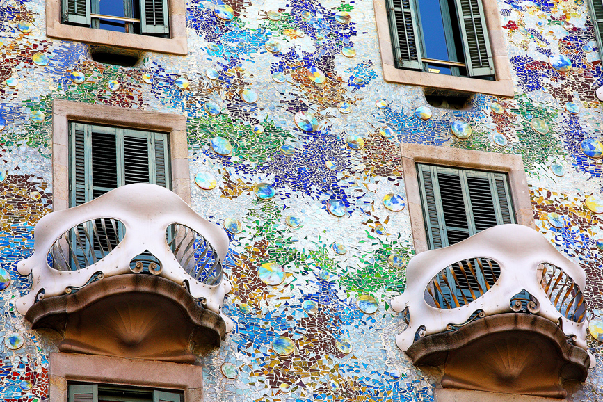 Antoni Gaudí’s Casa Batlló, exterior with balconies. Courtesy A Certain Slant of Light.