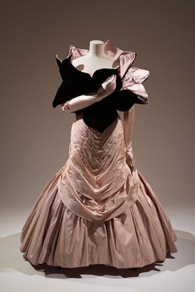 Charles James, “Tree” evening dress and “Petal” stole, 1955, USA, Museum purchase. Photograph © The Museum at FIT.