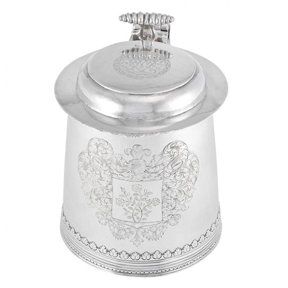 Benjamin Wynkoop. Tankard, 1700-1720. Silver. Museum of the City of New York, Gift of St. Luke’s Roosevelt Hospitals, 2012.1. Courtesy of the Museum of the City of New York.