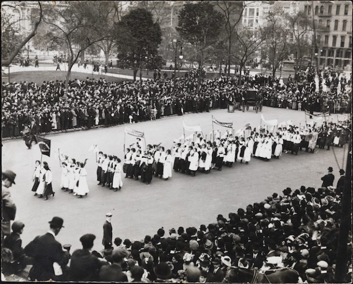 Suffrage parade through Madison Square, 1915, Museum of the City of New York, Photo Archives, X2010.11.10836. Courtesy Museum of the City of New York.