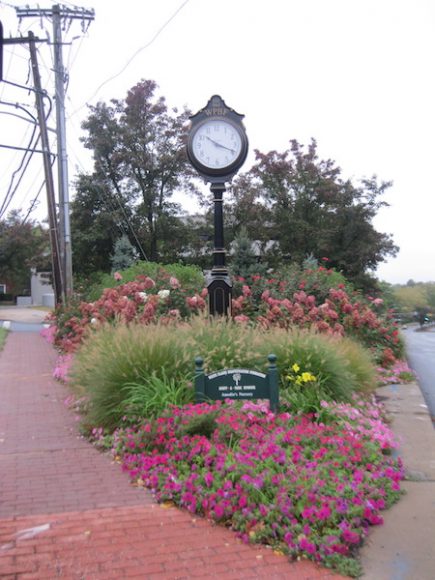 The clock at the intersection of Mamaroneck Avenue and Bloomingdale Road was donated by the White Plains Beautification Foundation.