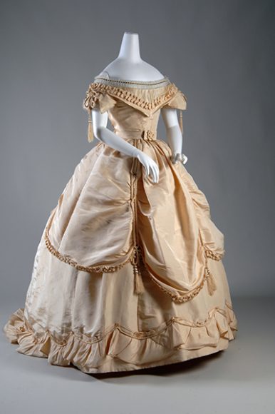 Dress, silk taffeta, c. 1865, Scotland, Gift of Mildred R. Mottahedeh. Photograph courtesy The Museum at FIT.