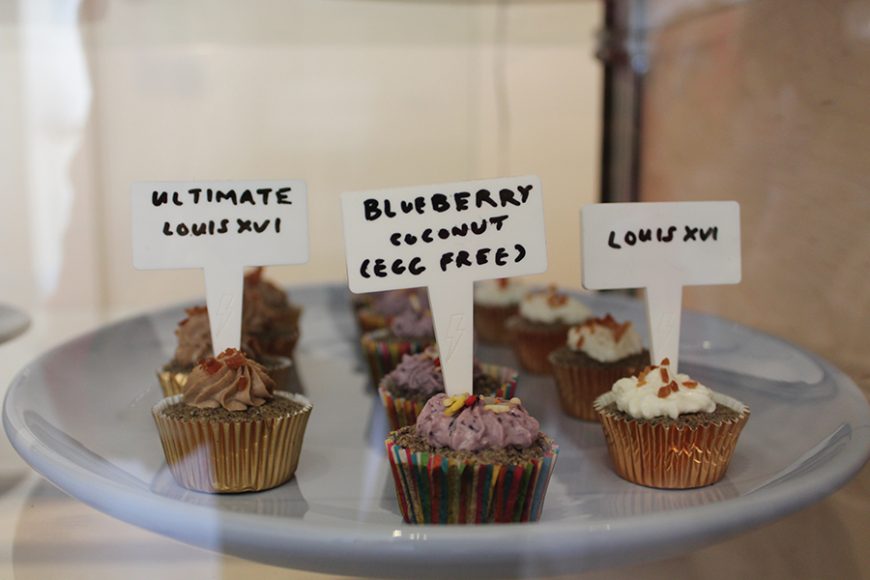 Snack options for dogs include this selection of cupcakes, courtesy maison de pawZ. Photograph by Danielle Renda.