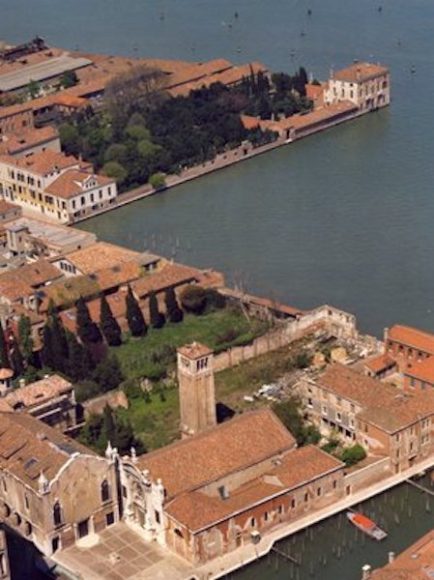 John Dixon Hunt talked about the gardens of Venice in a June 4 lecture presented to members and guests of the Greenwich Decorative Arts Society in Old Greenwich. Courtesy John Dixon Hunt.