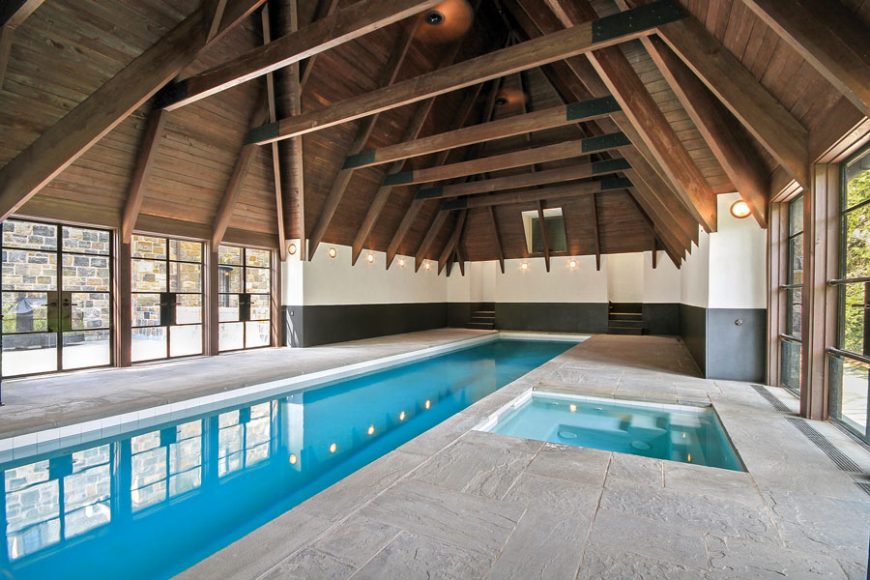 Indoor-Pool