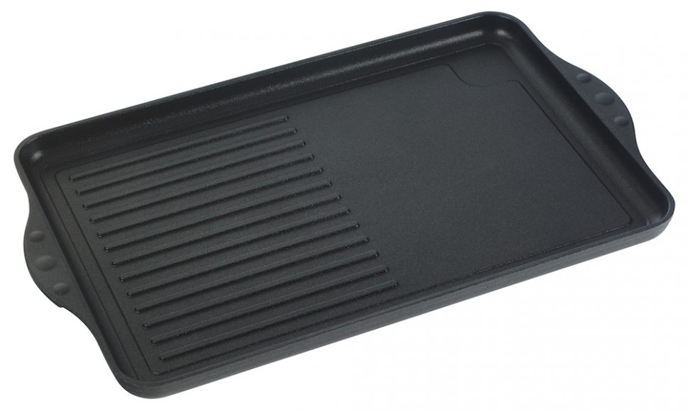 A Swiss Diamond cooking tray, perfect for grilling up some hot dogs. Courtesy Swiss Diamond.
