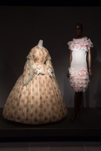 An exhibition view of “Fabric in Fashion” at The Museum at FIT. Images © The Museum at FIT. Courtesy The Museum at FIT.