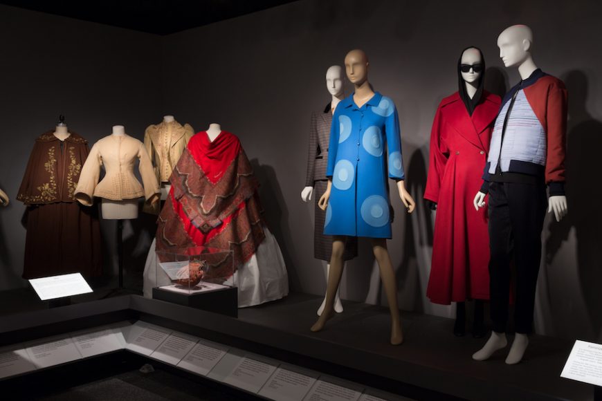 An exhibition view of “Fabric in Fashion” at The Museum at FIT. Images © The Museum at FIT. Courtesy The Museum at FIT.