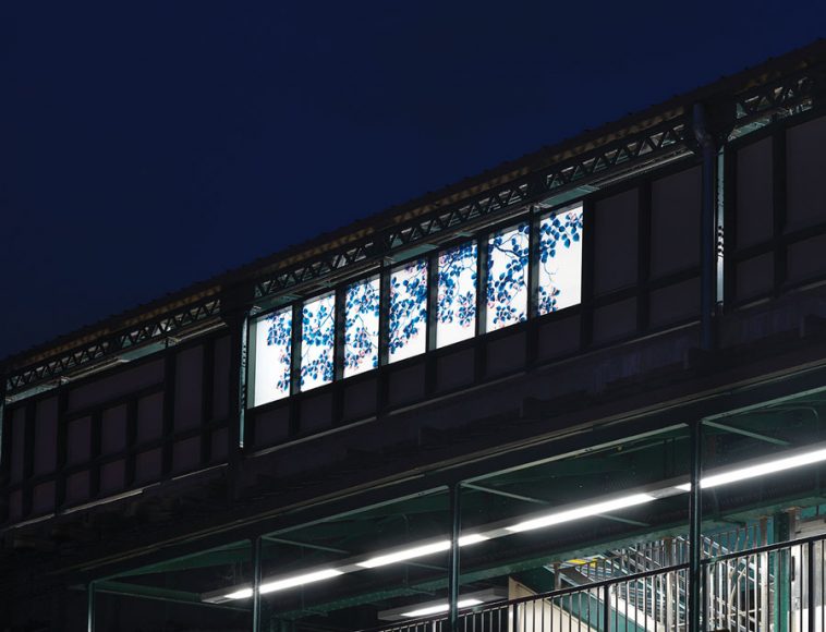 The Arts & Design program of the Metropolitan Transportation Authority commissioned four paintings by Jackie Battenfield for the Avenue P station on the F line in Brooklyn. “Dogwood,” “Crabapple,” “Gingko” and “Maple” are each comprised of seven 48 x 30 inch panels of laminated glass. Artwork fabrication by Depp Glass, Long Island City. Here, “Dogwood” (night view). Photograph by Dario Lasagni.