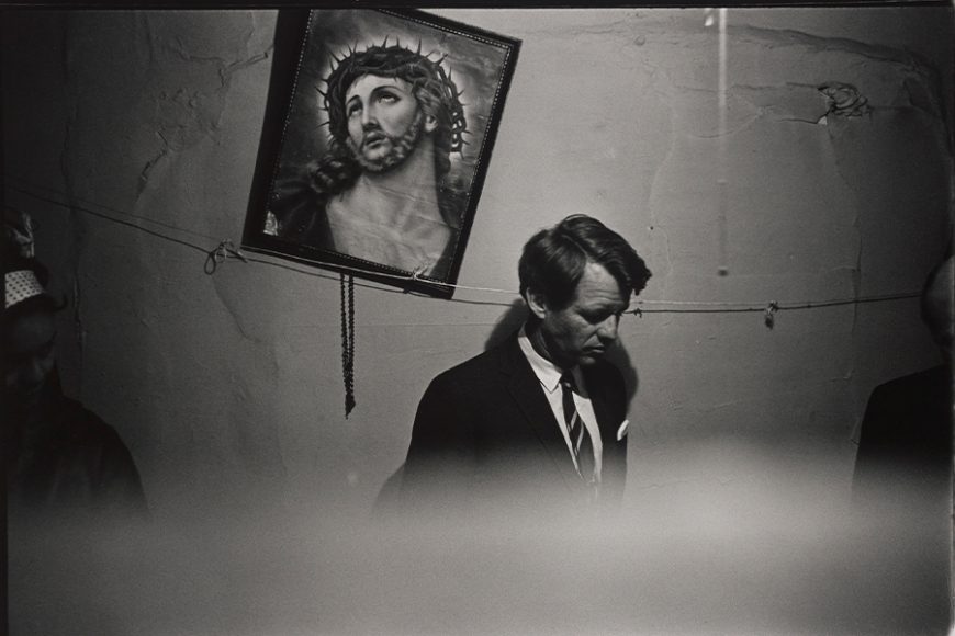 Sen. Robert F. Kennedy (D-New York) touring a tenement house on Manhattan’s Lower East Side, May 8, 1967. Courtesy Fred W. McDarrah Archive/MUUS Asset Management Co LLC.