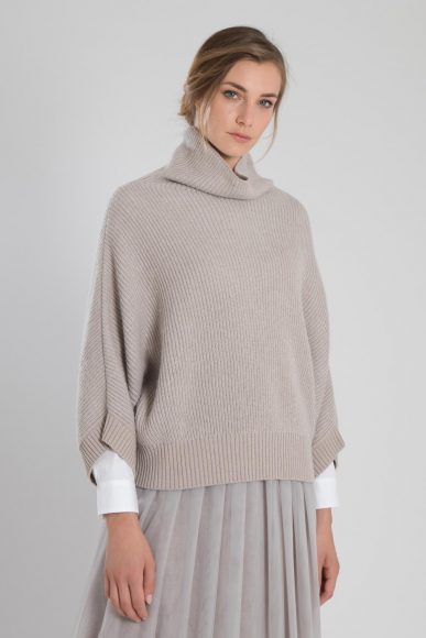 VIRGIN WOOL, SILK, CASHMERE AND BABY ALPACA SPARKLING KNIT BOXY PULL. Courtesy Peserico.