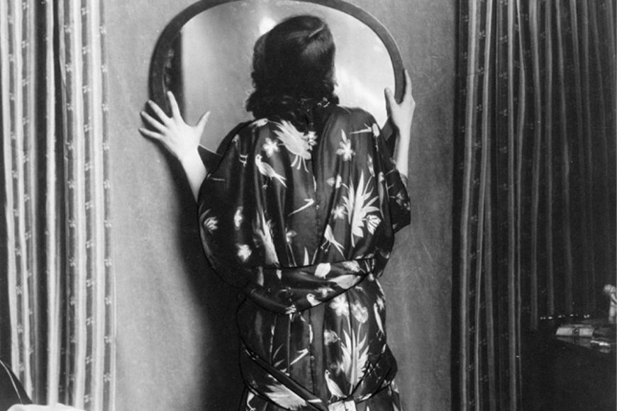 Madame d’Ora (1881-1963). "Actress Grete Jacobson in a house dress from the Wiener Werkstätte,” 1917. ullstein bild collection – Madame d’Ora. Image courtesy Neue Galerie New York.