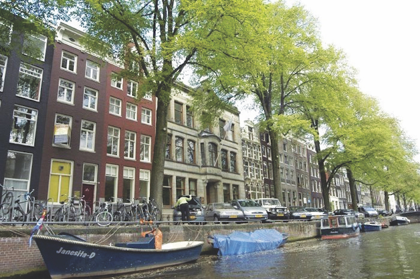 An Amsterdam canal. Courtesy Sloane Travel Photography.