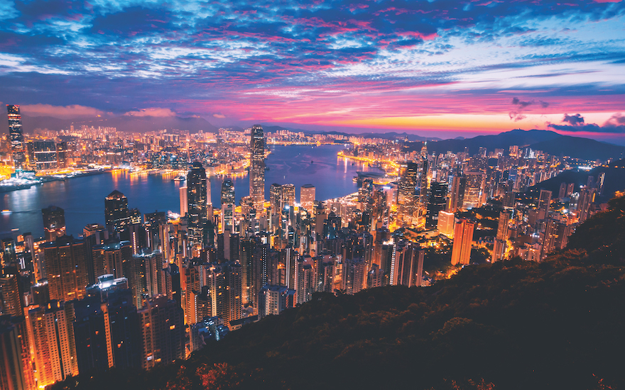 Hong Kong sunset view. Photograph by Simon Zhu.
