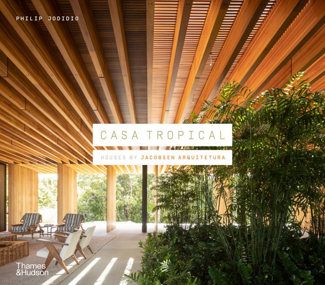 Casa Tropical 9780500022207_SM