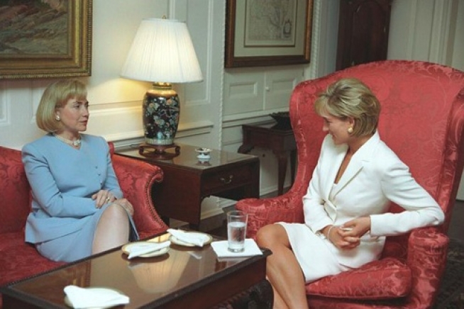 Two months before her death, Diana, Princess of Wales, met with then First Lady Hillary Clinton in the Map Room of the White House. By then, the princess’ sleeker, more modern look had developed into the emblem of the poised woman she had become. Courtesy the Obama White House Archives.