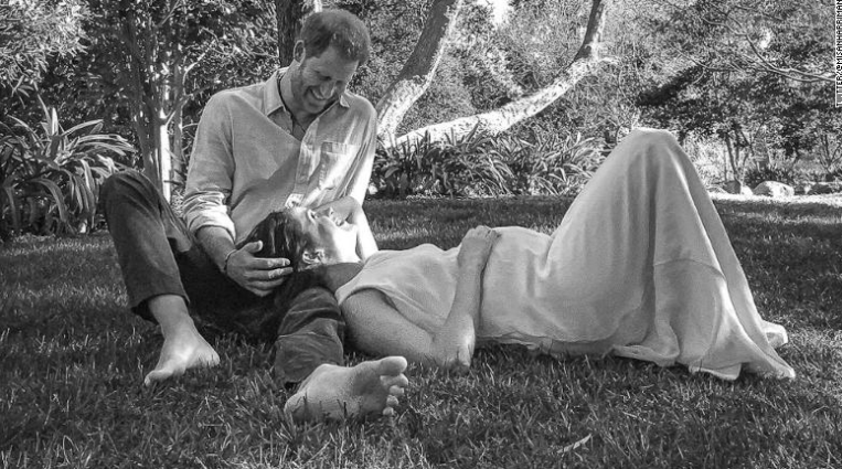 Harry and Meghan's baby announcement reminds us of the end of "Notting Hill." Courtesy the Duke and Duchess of Sussex.