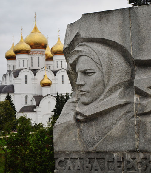 The Cathedral of the Annunciation gleams gold and white on the southwest side of Cathedral Square at Moscow’s Kremlin. 