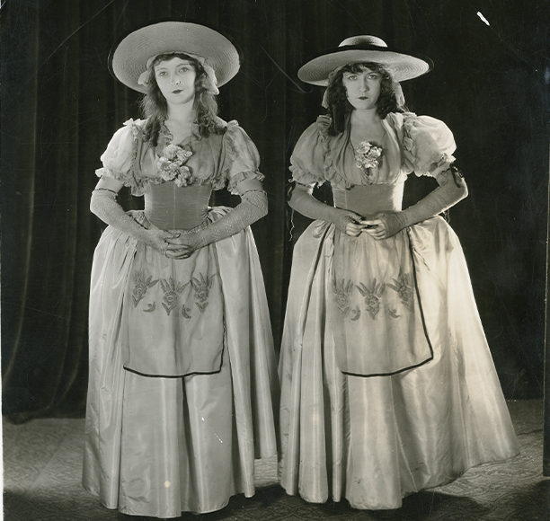 Dorothy and Lillian Gish filming “Orphans of the Storm” at D. W. Griffith’s Studios in Mamaroneck, 1921. Collection of the Westchester County Historical Society.