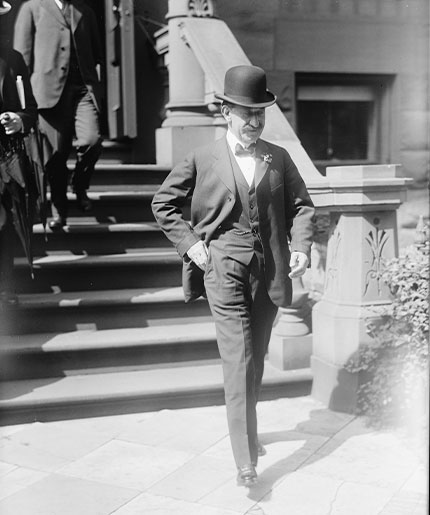 Samuel Untermyer, an orchid always in his lapel,  in New York City. 
Courtesy the Library of Congress.