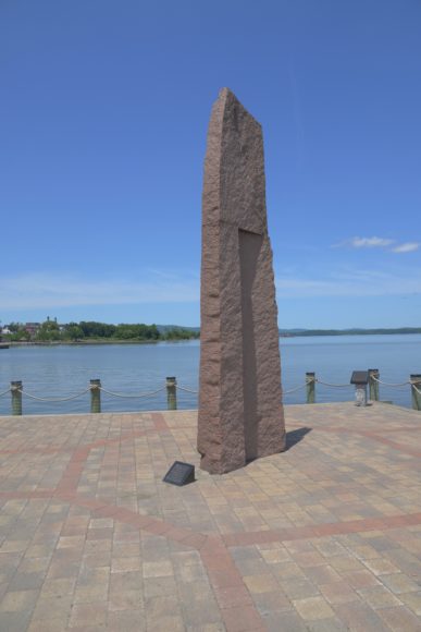 Claes Hake’s “Vertical Gateway”at Ginsburg Development Companies' Haverstraw project. 